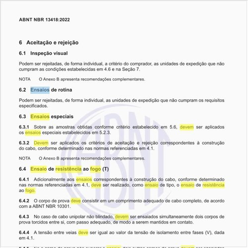 Como deve ser feito o ensaio de resistência ao fogo (T)?