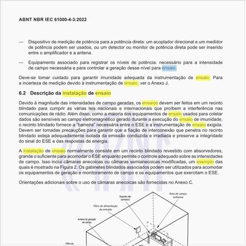 Qual seria um exemplo de instalação de ensaio adequada?