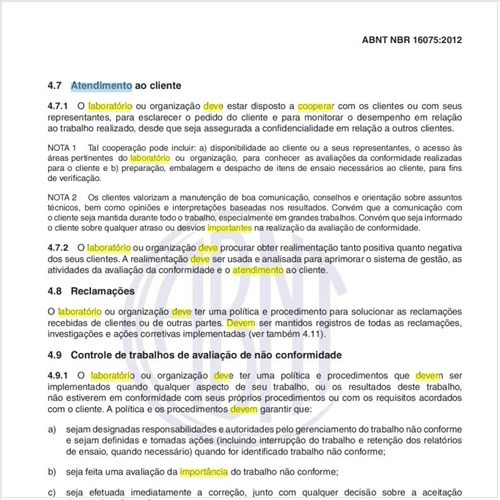 Por que o laboratório deve cooperar no atendimento ao cliente?