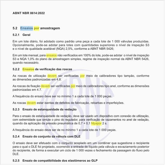 Como devem ser realizados os ensaios por amostragem?