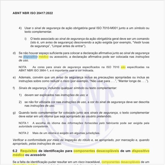 Quais são os requisitos de identificação para componentes desacopláveis de um dispositivo médico ou acessório?