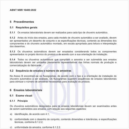 Quais os ensaios laboratoriais que devem ser realizados para cada tipo de chuveiro automático?