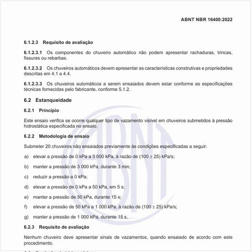 Como deve ser realizado o ensaio de estanqueidade?