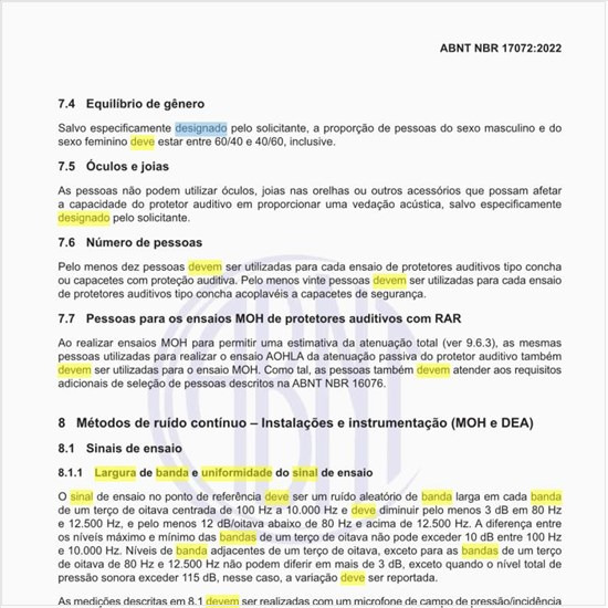 Qual deve ser a largura de banda e uniformidade do sinal de ensaio?