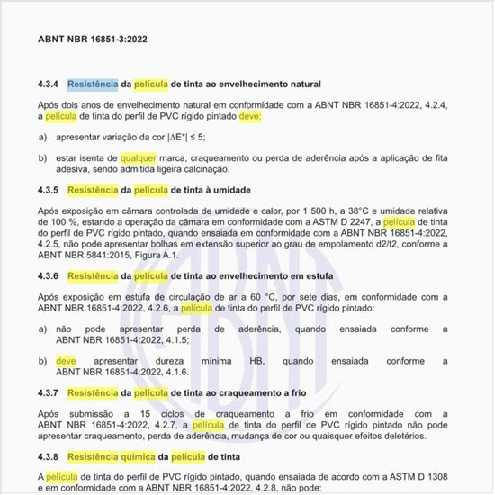 Qual deve ser a resistência química da película de tinta?
