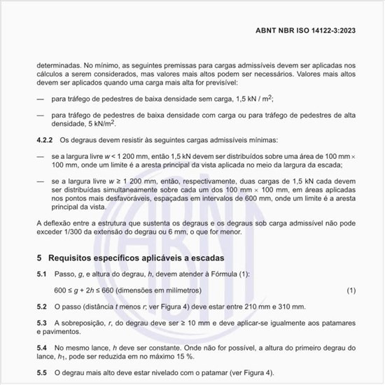 Quais são os requisitos específicos aplicáveis às escadas?