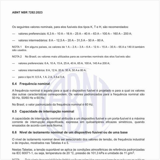 Como selecionar o nível de isolamento nominal de um dispositivo fusível ou de uma base?
