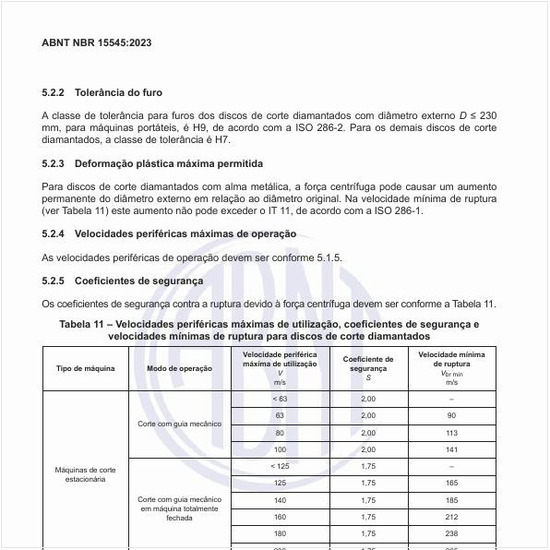 Quais são as velocidades periféricas máximas de utilização, coeficientes de segurança e velocidades mínimas de ruptura para discos de corte diamantados?