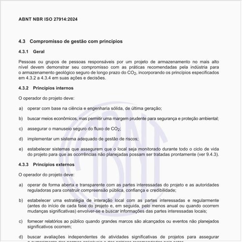 Qual deve ser o compromisso de gestão com os princípios?