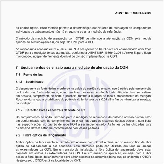 Como deve ser o desempenho da fonte de luz?