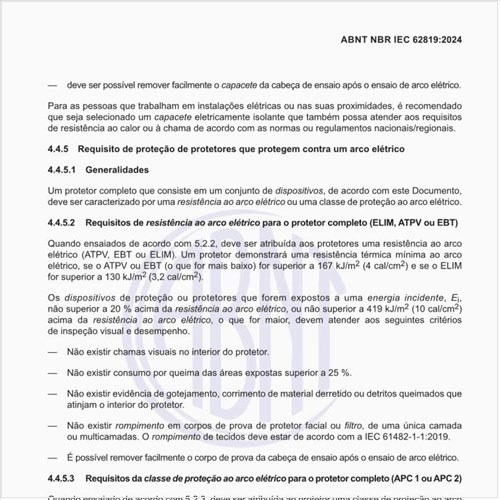 Qual é o requisito de proteção de protetores que protegem contra um arco elétrico?