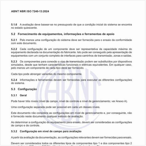 Como deve ser estruturado o fornecimento de equipamentos, informações e ferramentas de apoio?