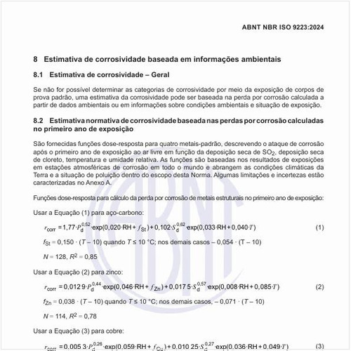 Qual é a estimativa normativa de corrosividade baseada nas perdas por corrosão calculadas no primeiro ano de exposição?
