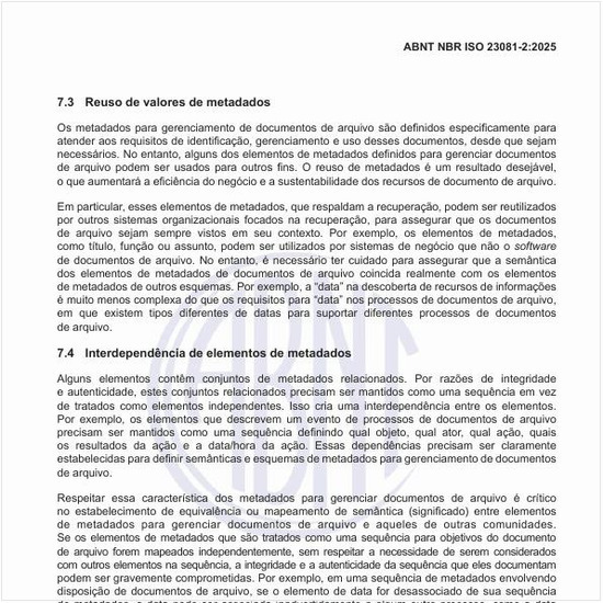 Por que há uma interdependência de elementos de metadados?