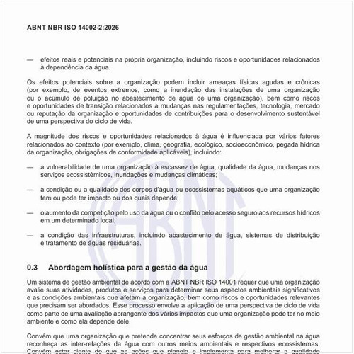 Qual é a interação entre a NBR ISO 14001 e a série ISO 14002?