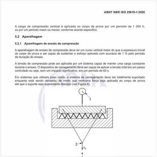 Quais são os exemplos de arranjos típicos para ensaios com carga normal?