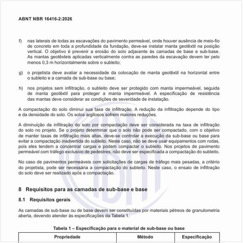 Qual deve ser a especificação para o material de sub-base ou base?