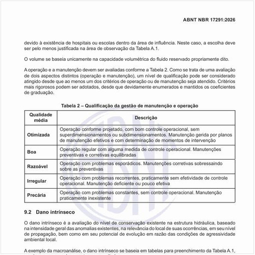 Qual deve ser a qualificação da gestão de manutenção e operação?