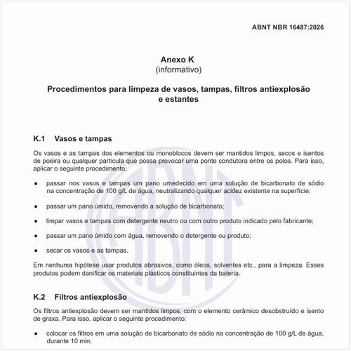 Quais são os procedimentos para limpeza de vasos, tampas, filtros antiexplosão e estantes?