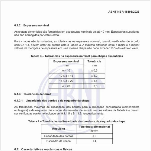 Quais são as tolerâncias na espessura nominal para chapas cimentícias?