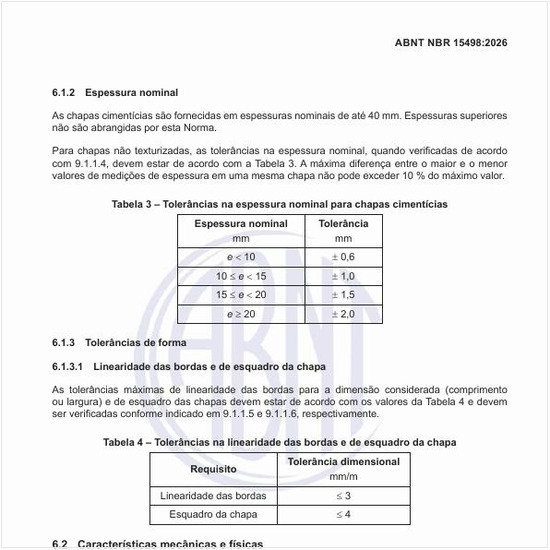 Quais são as tolerâncias na espessura nominal para chapas cimentícias?