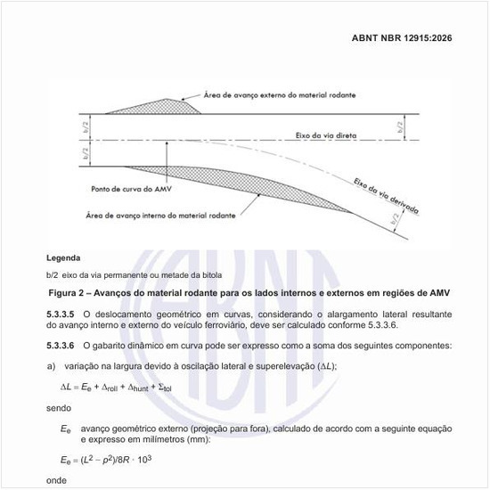 Como são os avanços do material rodante para os lados internos e externos em regiões de aparelho de mudança de via (AMV)?