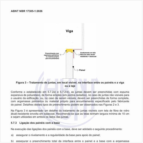 Como é o tratamento de juntas, em local visível, na interface entre os painéis e a viga ou a laje?
