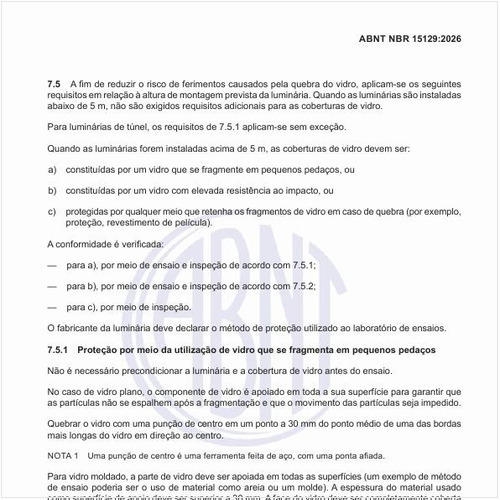 Como deve ser a proteção por meio da utilização de vidro que se fragmenta em pequenos pedaços?