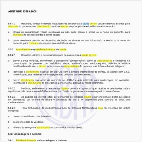 Como deve ser feita a chamada dos pacientes para atendimento nos estabelecimentos de saúde, afim de atender aos portadores de necessidades especiais?