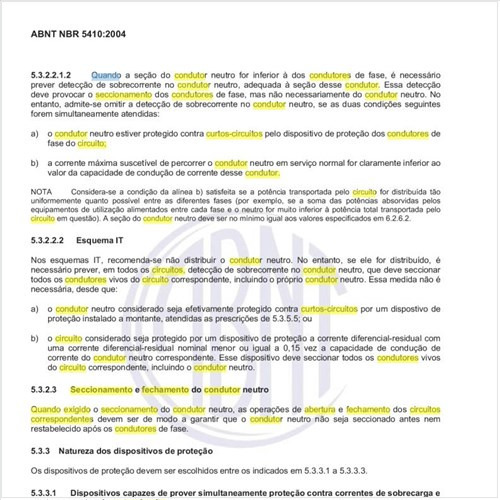Quais os requisitos para a abertura e fechamento dos circuitos correspondentes, quando é exigido o seccionamento do condutor neutro?