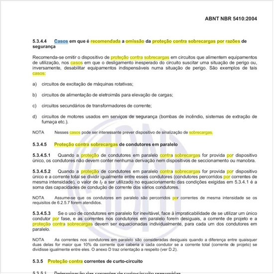 Em que casos é recomendada a omissão da proteção contra sobrecargas por razões de segurança?
