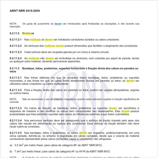 Como devem ser instaladas as molduras, relativamente a embutimento e acabamentos?