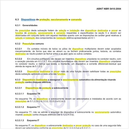 Como são tratadas as prescrições da seleção e instalação de dispositivos destinados a prover as funções de proteção, seccionamento e comando requeridas?