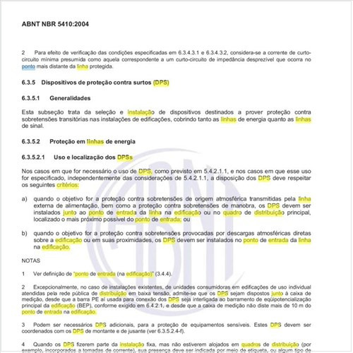 Quais os critérios para a instalação dos DPS junto ao ponto de entrada da linha elétrica na edificação ou no quadro de distribuição principal?