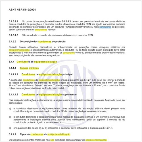 Como são definidas as seções mínimas dos condutores de equipotencialização principal?