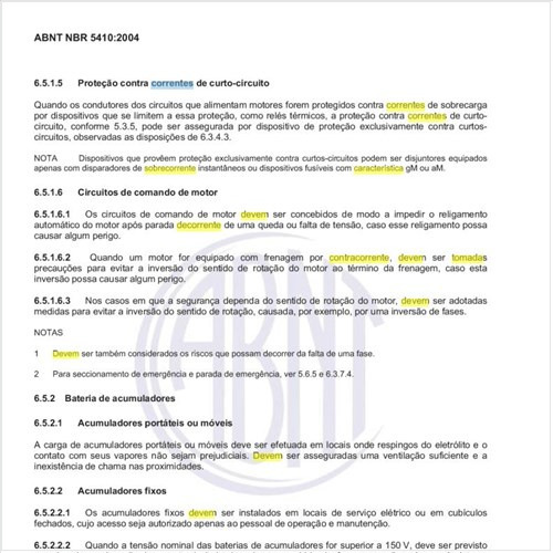 Como devem ser as características das tomadas de corrente fixas de uso residencial e análogo e as tomadas de uso industrial?