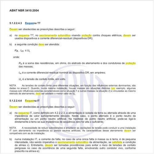 Para o esquema TT, como deve ser feita a verificação das condições de proteção por equipotencialização e seccionamento automático da alimentação?