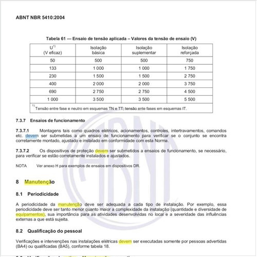 Como devem ser verificadas as linhas flexíveis que alimentam equipamentos móveis, para efeito de verificação de rotina ou manutenção preventiva?