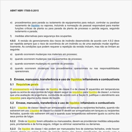 Quais os requisitos gerais para as operações de processamento de líquidos inflamáveis e combustíveis?