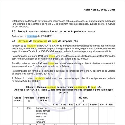 Quais os requisitos para a elevação de temperatura da base da lâmpada?