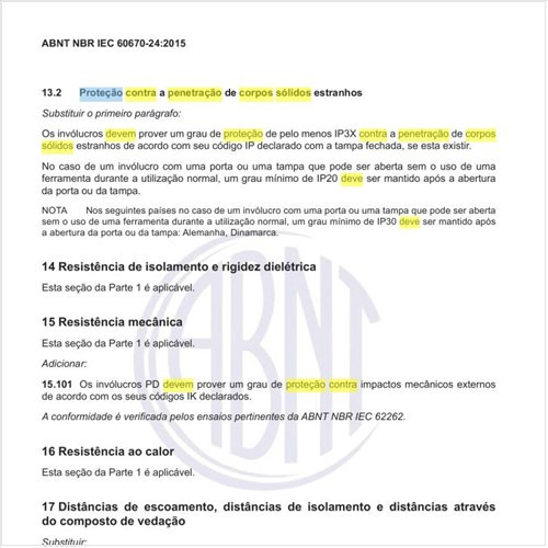 Qual deve ser a proteção contra a penetração de corpos sólidos estranhos?