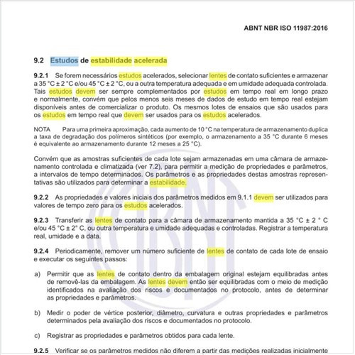 Como devem ser feitos os estudos de estabilidade acelerada das lentes de contato?