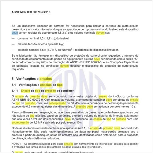 Como deve ser feito o ensaio de tipo de pressão do contêiner?