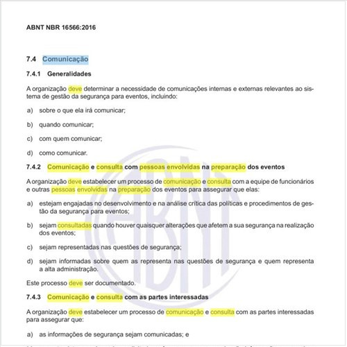 Como deve ser feita a comunicação e a consulta com pessoas envolvidas na preparação dos eventos?