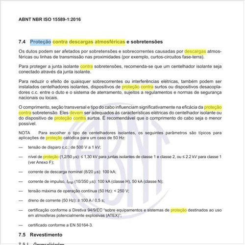 Como deve ser feita a proteção contra descargas atmosféricas e sobretensões?