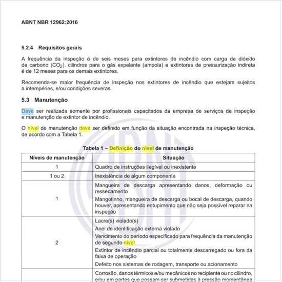 Como deve ser feita a definição do nível de manutenção?