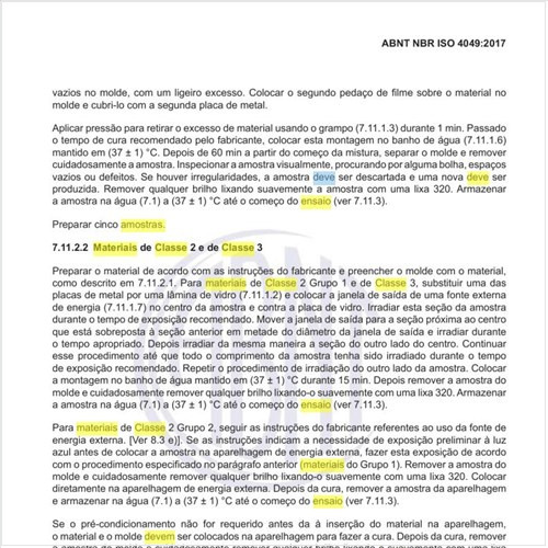 Como deve ser feita a preparação de amostras de ensaio para materiais de Classe 2 e Classe 3?