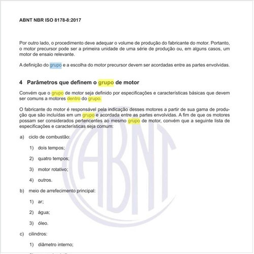 Quais as diretrizes para modificação ou ajuste permissível dentro de um grupo de motor?