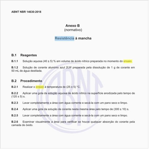 Como deve ser feito o ensaio de resistência à mancha?