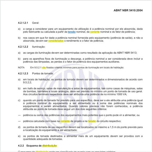 Quais esquemas de distribuição de condutores vivos são considerados para corrente alternada e corrente contínua?
